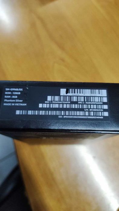Продам смартфон  Samsung Galaxy S21+5G 8/128Gb Phantom Silver