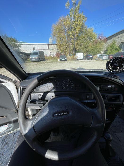 Toyota Corolla e90 1992