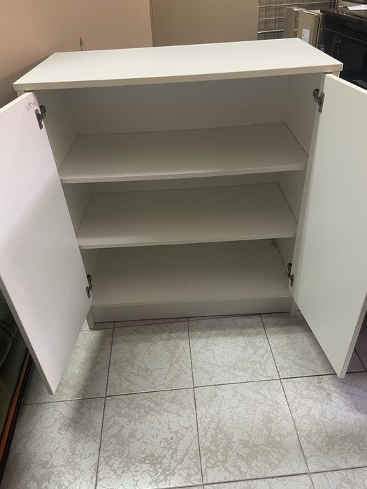 Armário de Cozinha branco, com duas prateleiras. Alt. 95cmxLarg. 85cmxProf. 43m