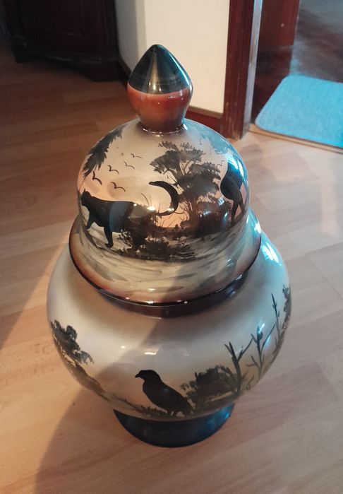 Jarro em cerâmica usado