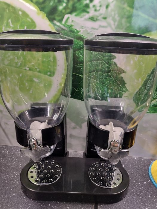 Podajnik płatków dozownik płatki produkty sypkie