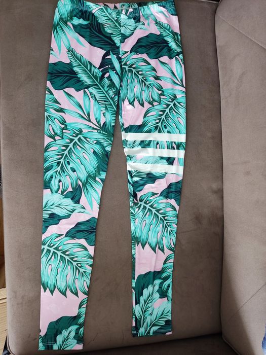 Miękkie legginsy w liście r.38/40