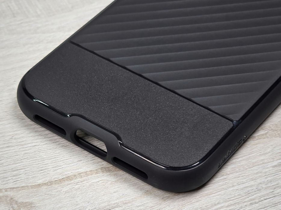 НОВИЙ • Протиударний чохол Spigen Core Armor Matte Black для iPhone 11