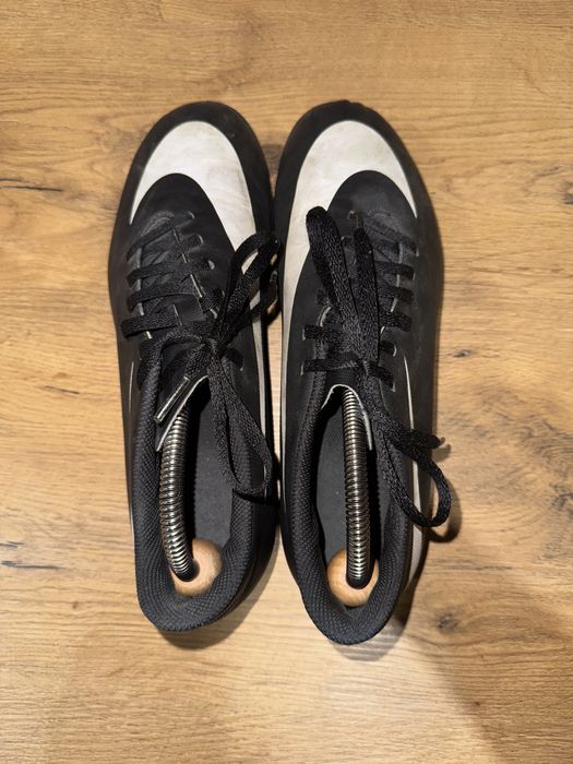 Korki Nike Bravata