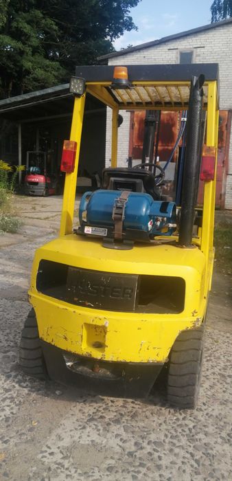 Навантажувач , Hyster 2,5 т 3.7м бокове зміщеня  вил газовий 2005р