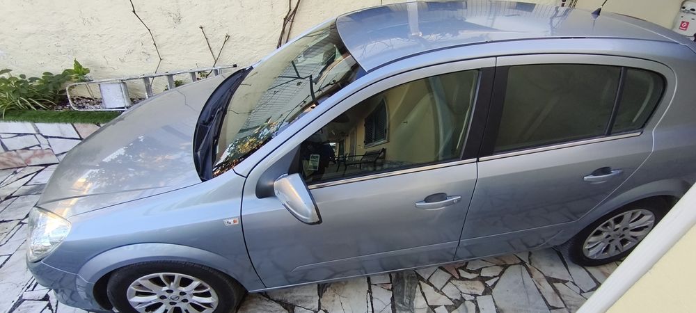 Opel Astra 1.6 caixa automática 44.000km