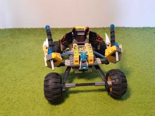 LEGO® 70002 Legends of Chima - Lwi atak Lennoxa
