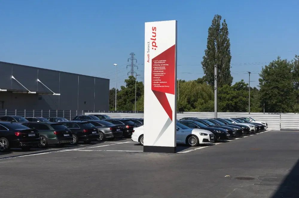 Audi Select plus Audi Wrocław al. Brucknera 38 top banner