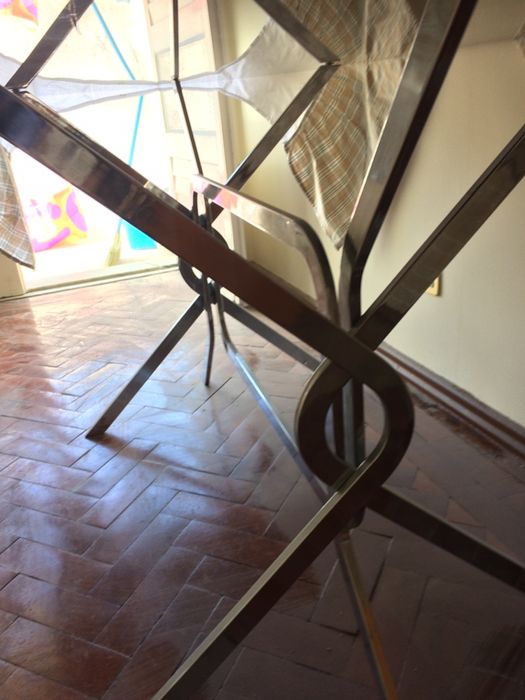 Mesa de sala jantar em vidro