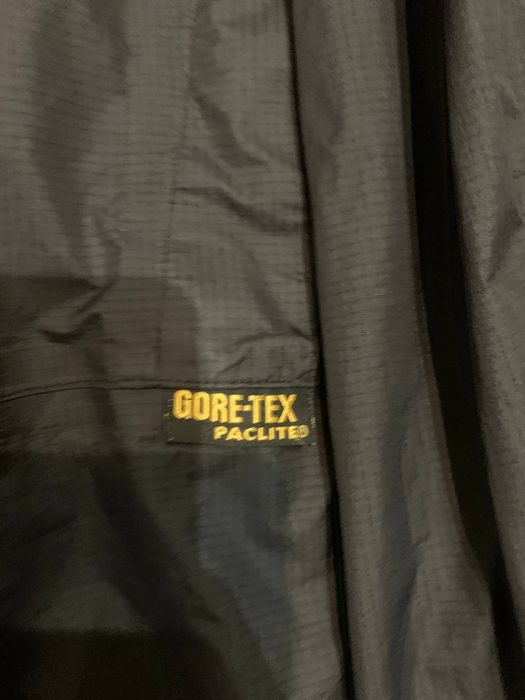 ветровка Berghaus