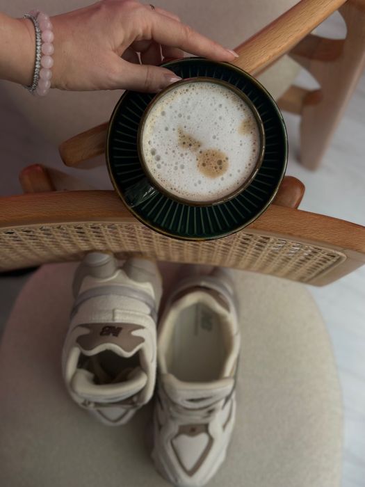 Бежеві кросівки 9060 люксова якість 35-44 розміри