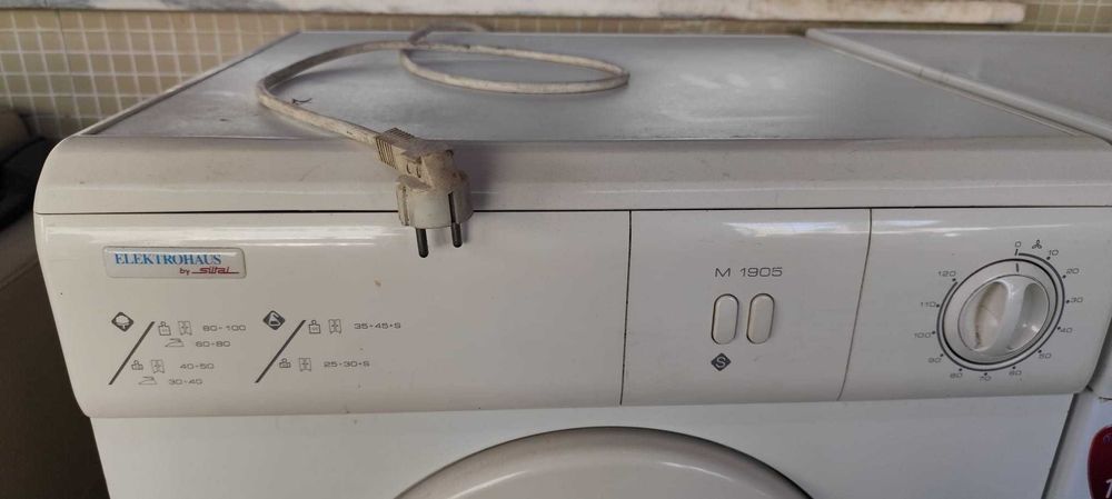 Máquina Lavar Louça Hotpoint Ariston