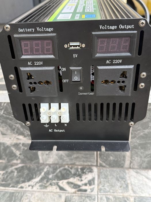 Інвертор 12-220в . 12000Вт