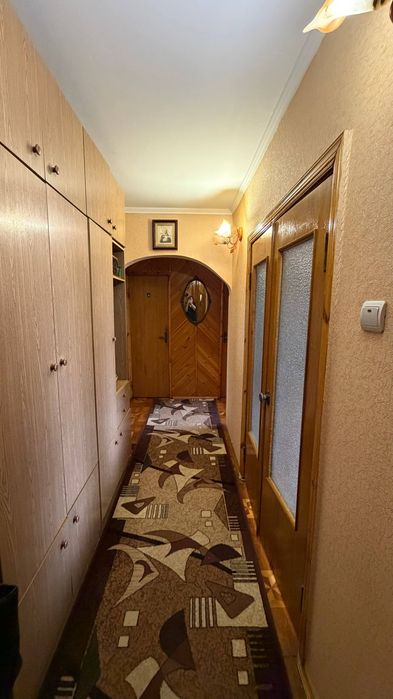 Продам простору квартиру