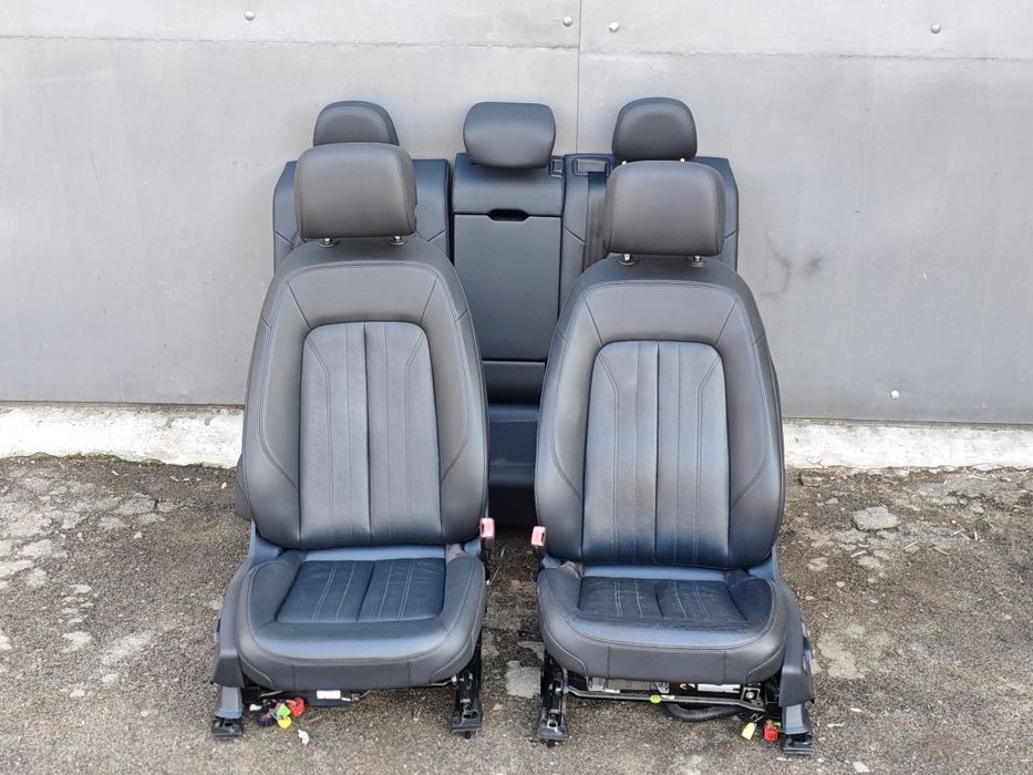 Салон, сидіння, карти Audi Q5 80A