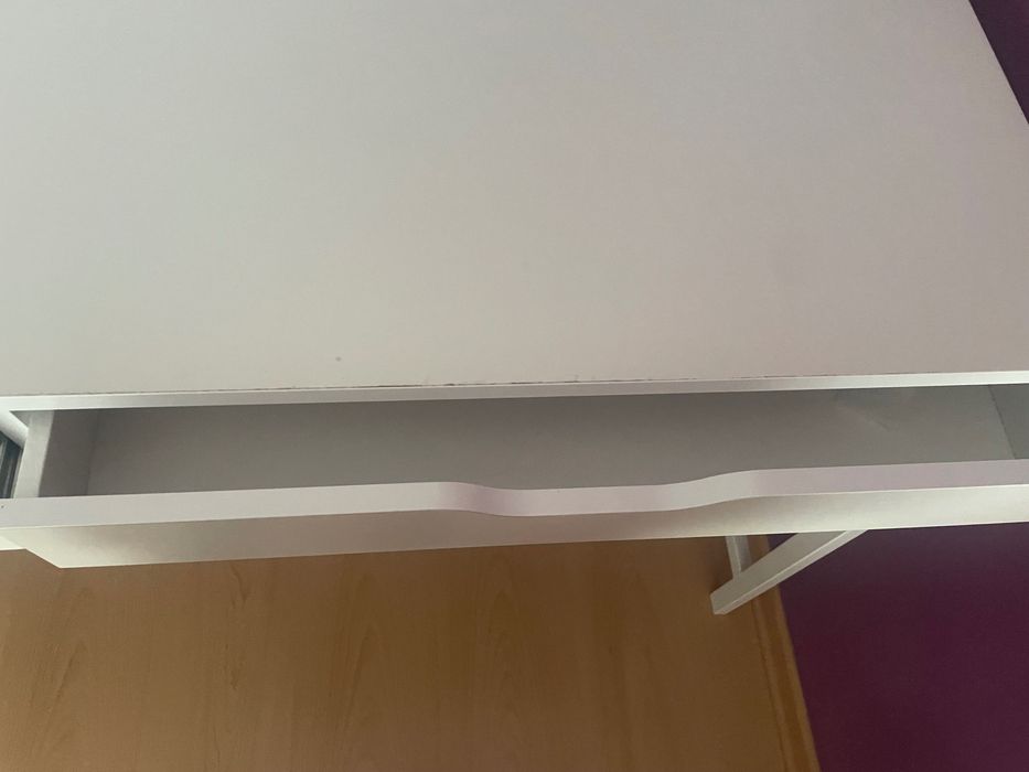 Secretária do IKEA