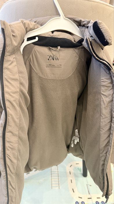 Куртка Zara 110 розмір