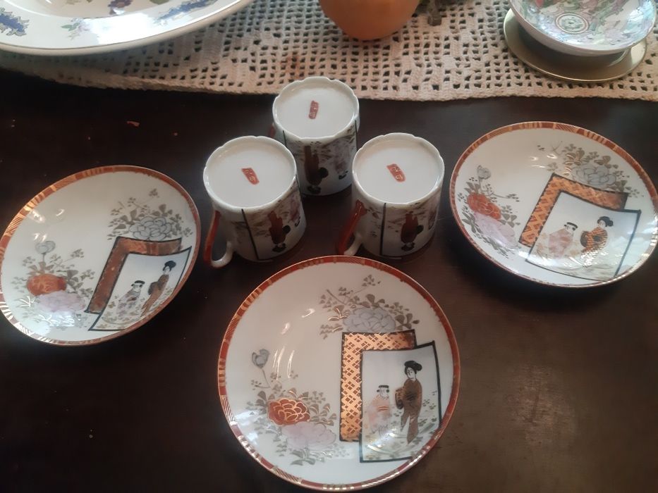 Várias peças de loiça chinesa
