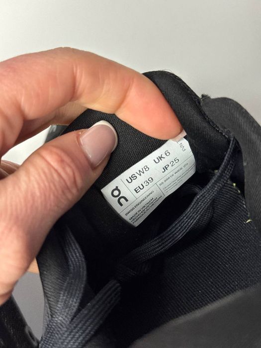 Кросівки — On Running (Cloud)