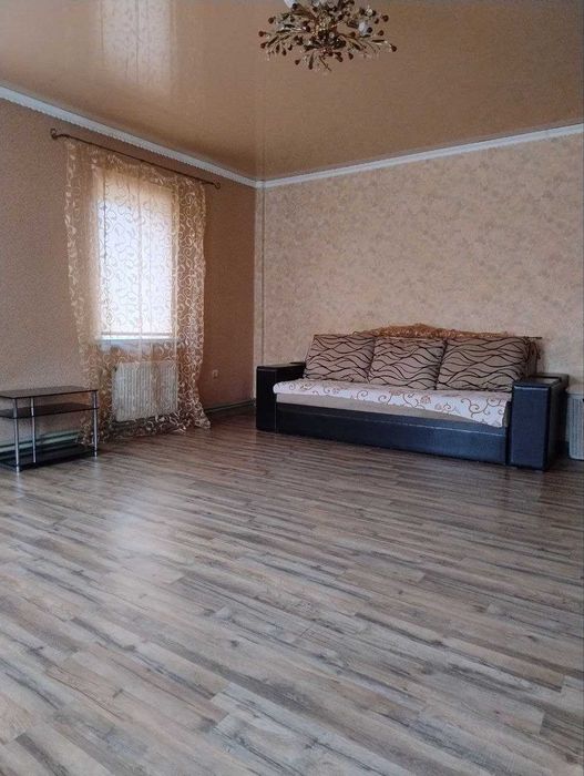 Продам кирпичный дом 108м2, земельный участок 25 соток г.Мерефа SM