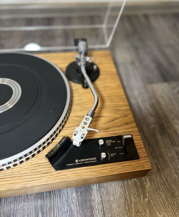 Вініловий програвач Kenwood KD-2070 Direct Drive,
