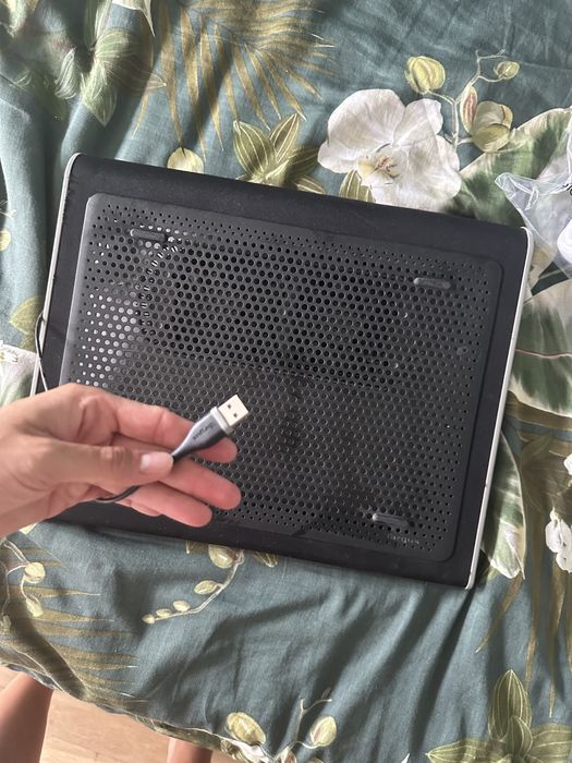 Podstawka chłodząca pod laptopa