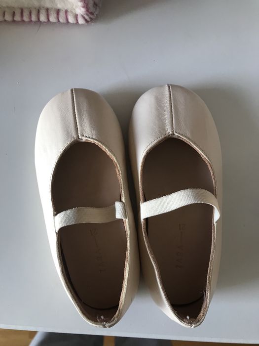 Sapatinho de cerimonia ZARA novo N21