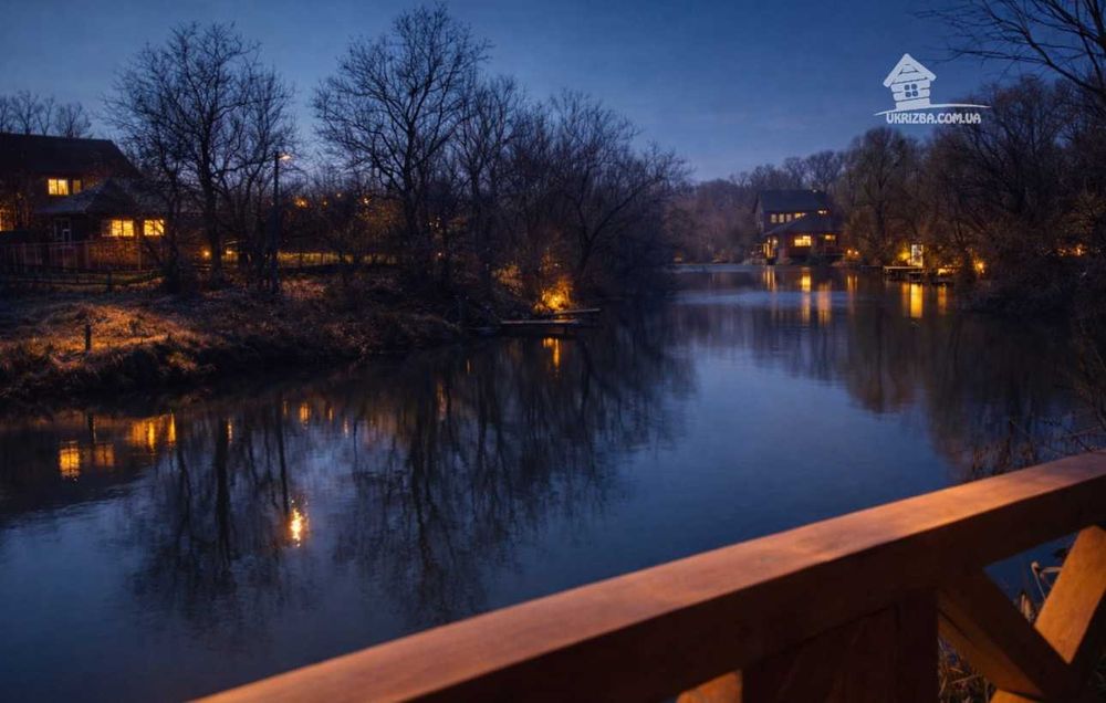 Подобово. Будинок-зруб з виходом до озера ,сауна,басейн. До 10 гостей.