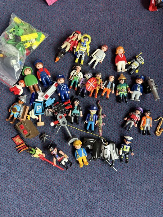 Playmobil фігурки тваринок та чоловічеки