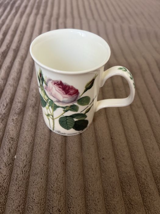 Kubek angielski z cienkiej porcelany Portmeirion Botanic Garden lekki elegancki
