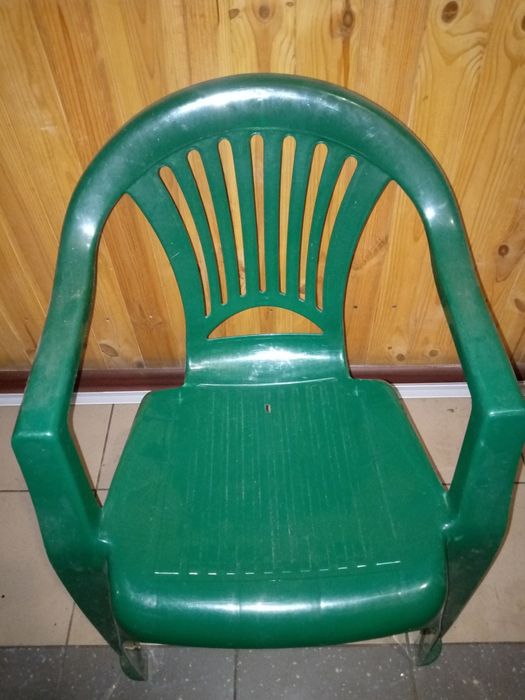 Продам Стулья пластиковы