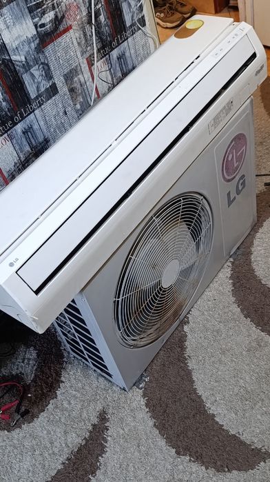Кондеціонер LG  на 50кв.м