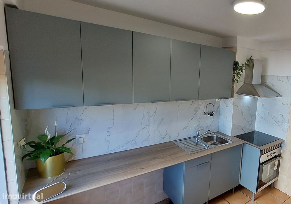 Apartamento T2 em Sintra, Rio de Mouro, pronto a habitar