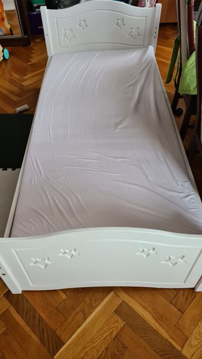 Sprzedam łóżko z materacem