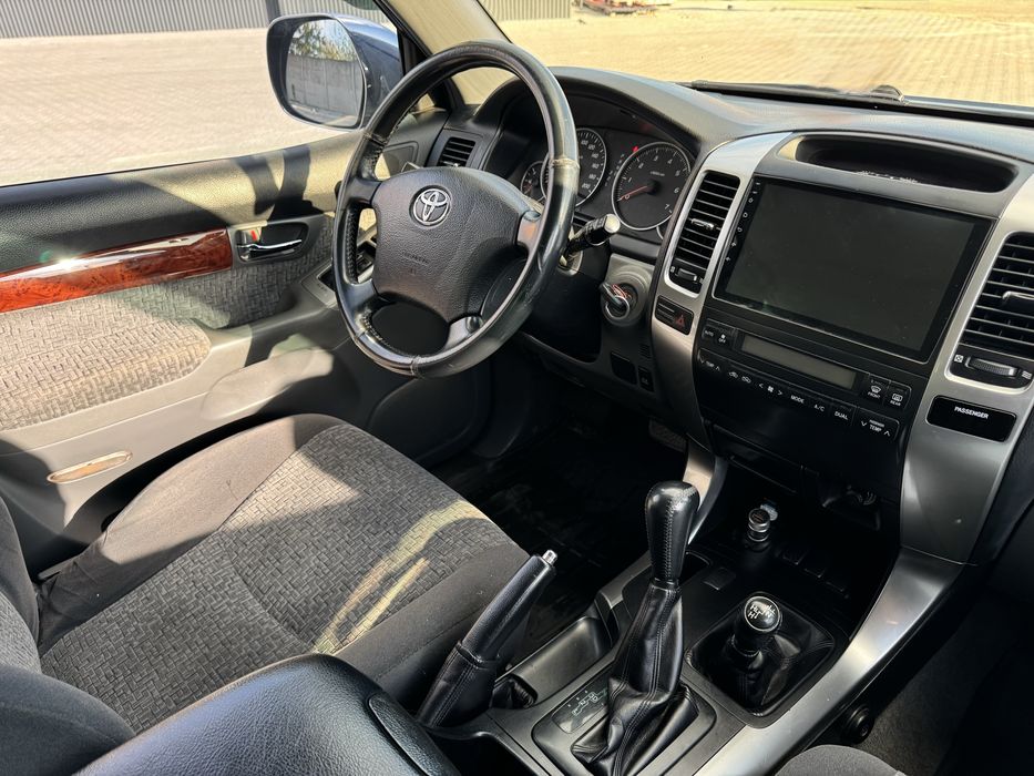 Toyota Prado 120 2,7 2006