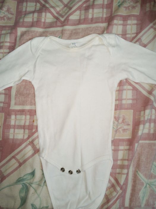 Roupas em bom estado