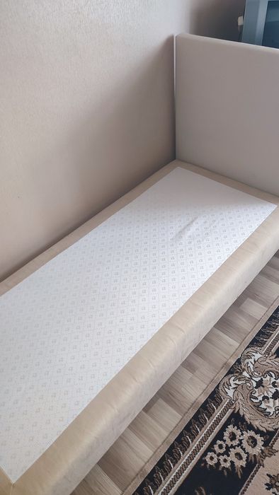 Ліжко односпальне 90*200см