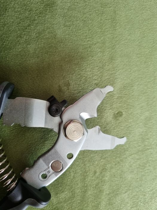 Multitool Gewage - szczypce do spinek łańcucha rowerowego, ucinaczka do linek i pancerzy