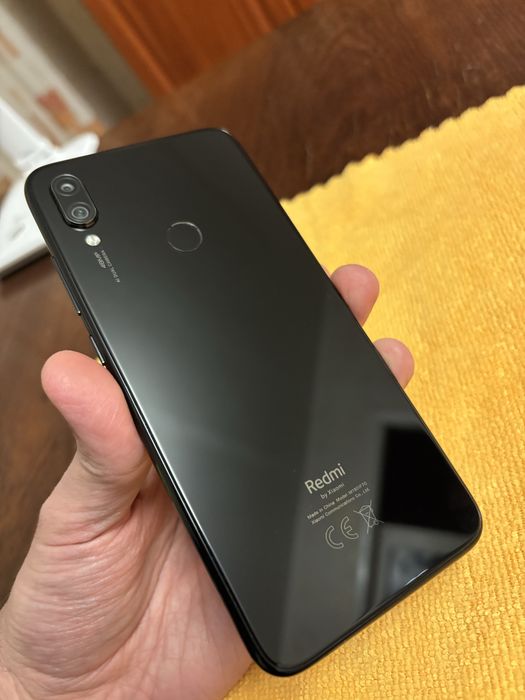 Продам Redmi Note 7 4/64 ГБ Black
