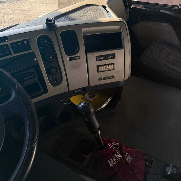 Тягач Renaul Premium 2008 450DXi