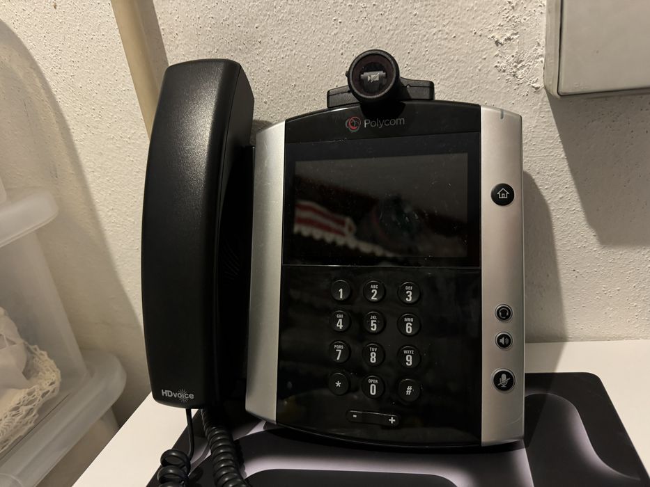 Telefone VoIP Polycom VVX601 com Câmara de Video Conferência