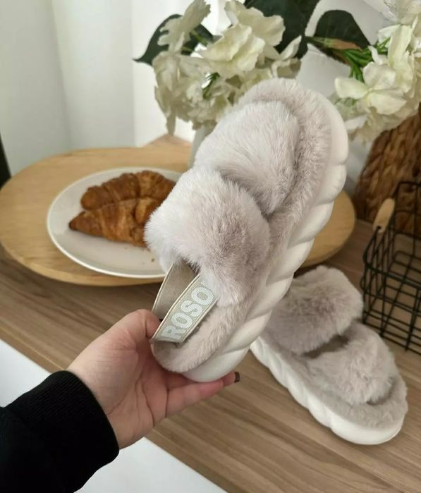 Легкі хутряні тапочки 38р