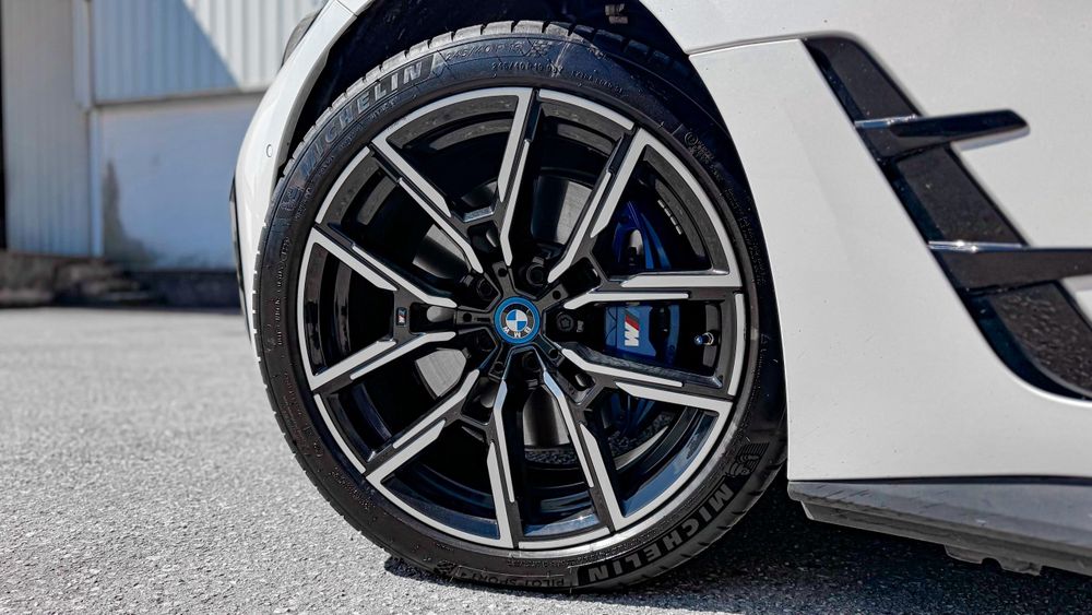 BMW eDrive40 Pack Desportivo M Pro