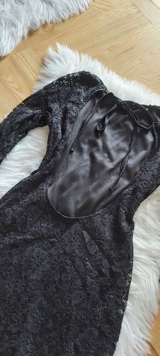 Piękna sukienka koronkowa koronka mała czarna wiązanie odkryte plecy