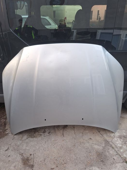 Капот оригінал Volvo V70