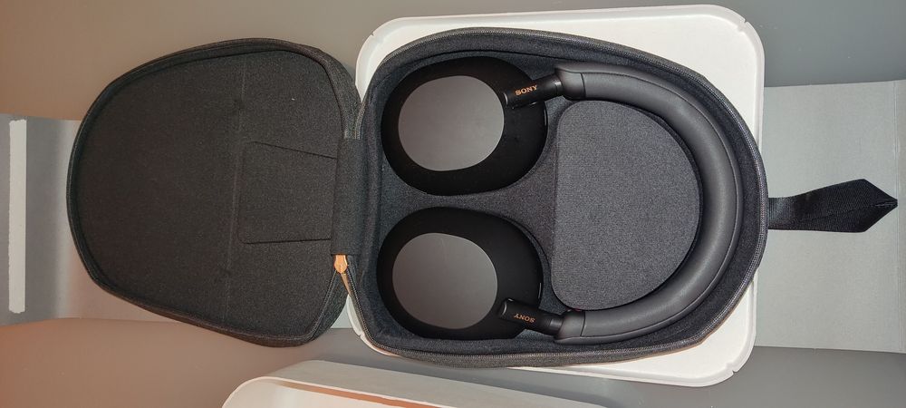 Fones Sony WH-1000XM5