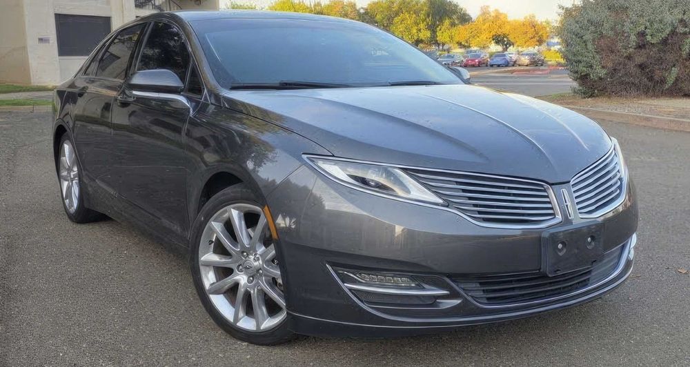 Lincoln MKZ      2016