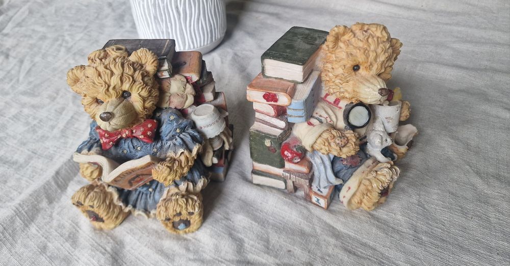 Podpórki do książek, Pięknie wykonane misie