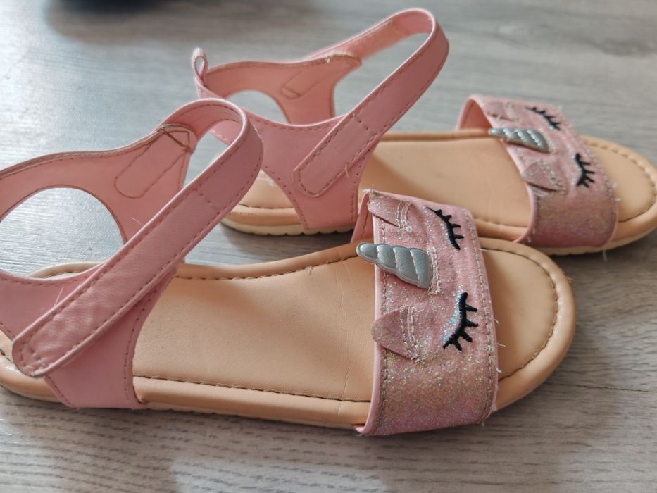 Sandałki h&m rozm. 31 jednorożec