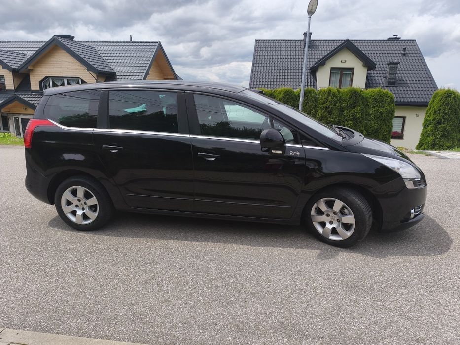 Peugeot 5008 2.0 HDi hak, 7 osobowy, panorama, tv